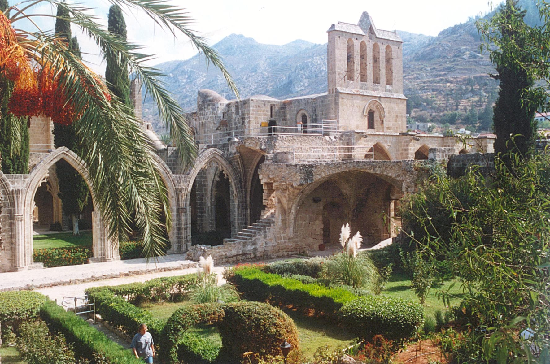 Bellapais Manastırı